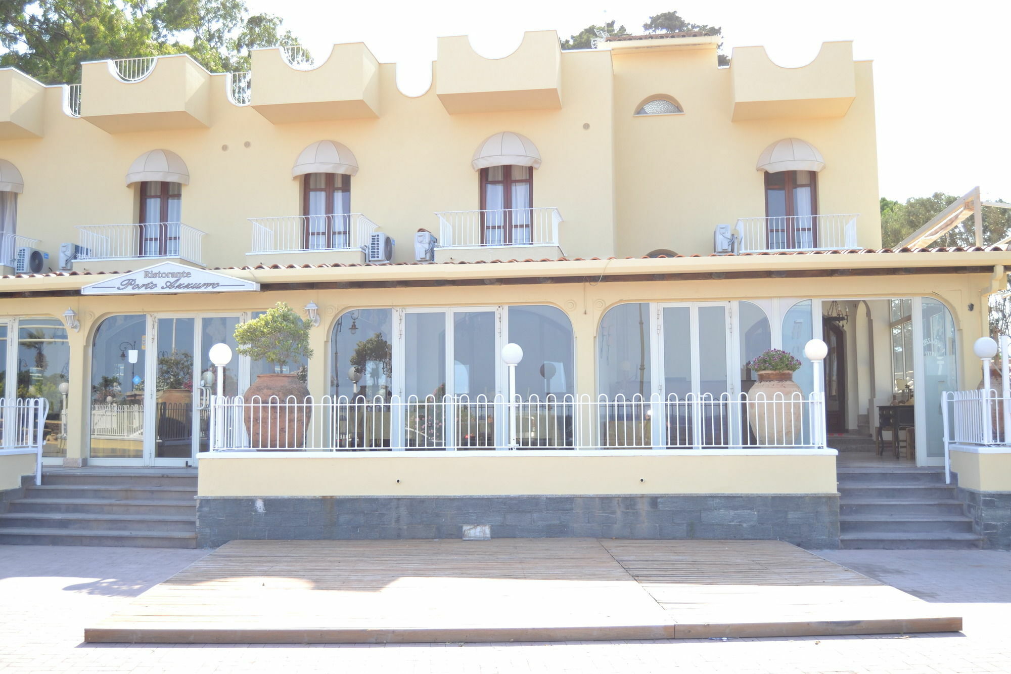 Hotel Porto Azzurro Giardini Naxos Exterior foto