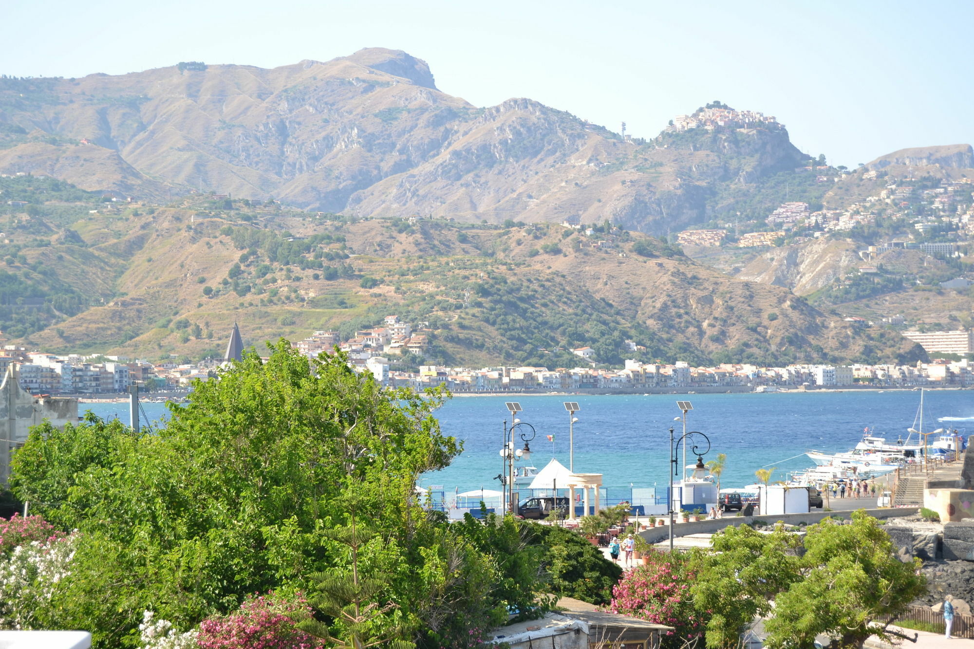 Hotel Porto Azzurro Giardini Naxos Exterior foto